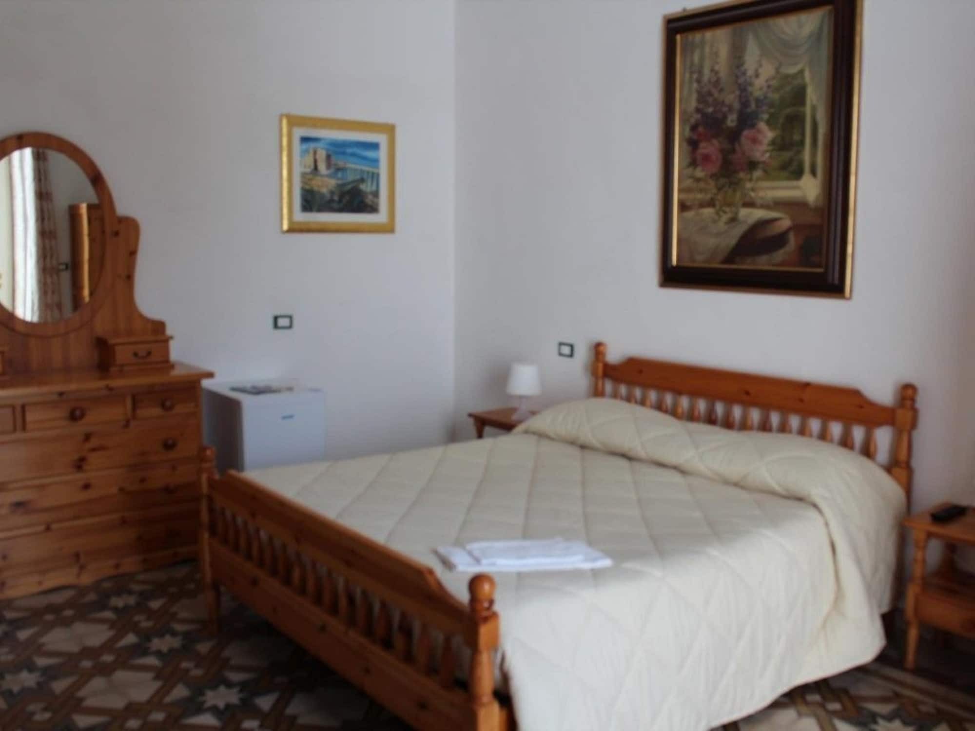 La Casa Bianca Hotel Monopoli Buitenkant foto